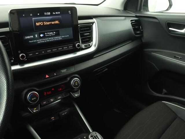 KIA Stonic 1.0 T-GDi MHEV GT-Line | Stuur- en stoelverwarming | Navigatie | Climate Control | Camera | Parkeersensoren |