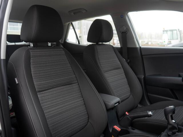 KIA Stonic 1.0 T-GDi MHEV DynamicLine | Op voorraad | Navigatie | PDC |