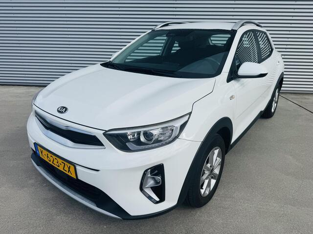 KIA Stonic 1.0 T-GDi MHEV DynamicLine NW geleverd & Onderhouden | Trekhaak | Clima | Cruise | Camera | Navigatie