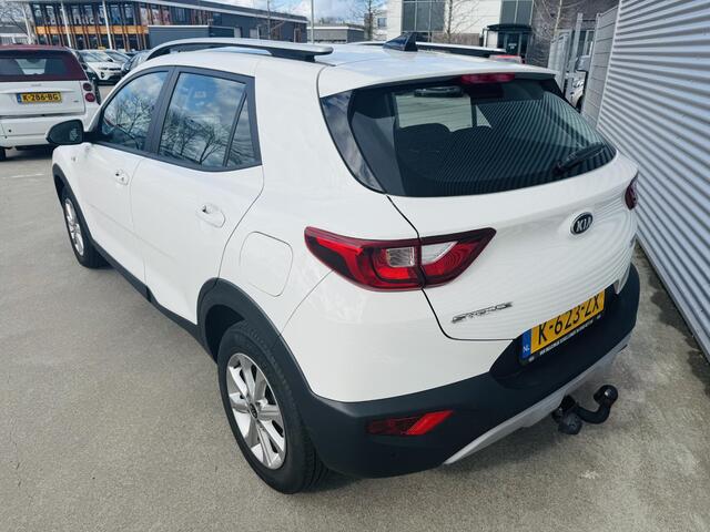 KIA Stonic 1.0 T-GDi MHEV DynamicLine NW geleverd & Onderhouden | Trekhaak | Clima | Cruise | Camera | Navigatie