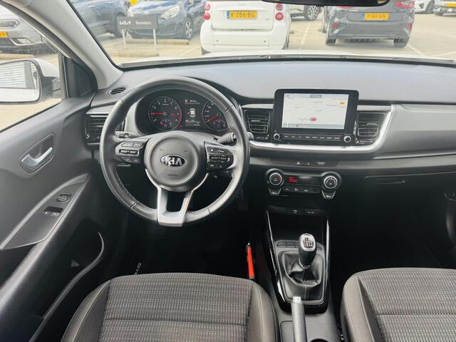 KIA Stonic 1.0 T-GDi MHEV DynamicLine NW geleverd & Onderhouden | Trekhaak | Clima | Cruise | Camera | Navigatie