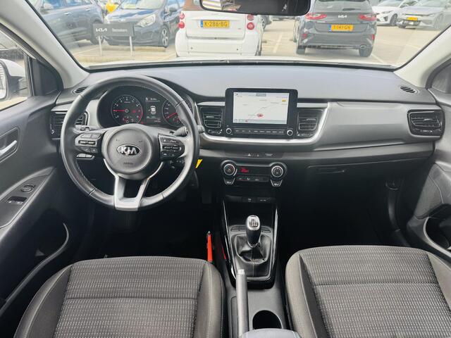 KIA Stonic 1.0 T-GDi MHEV DynamicLine NW geleverd & Onderhouden | Trekhaak | Clima | Cruise | Camera | Navigatie