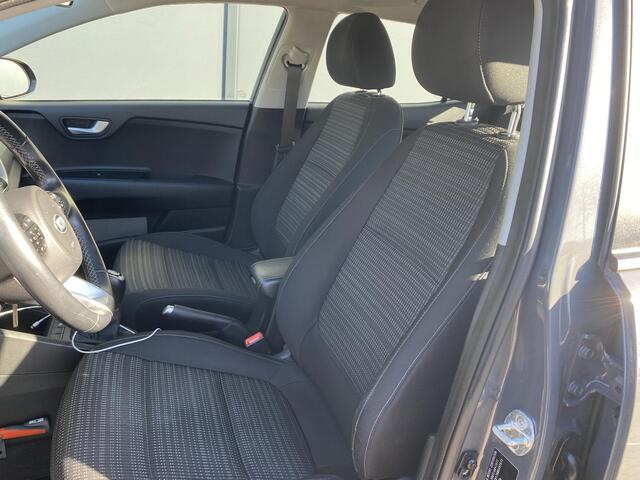 KIA Stonic 1.0 T-GDi DynamicLine 1e Eigenaar / Trekhaak / Apple Carplay Android Auto / Climate Control / lage kilometers