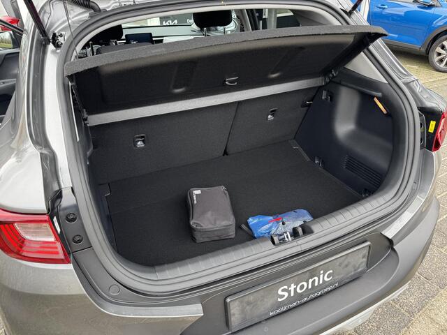 KIA Stonic 1.0 T-GDi MHEV DynamicPlusLine | Uit voorraad leverbaar | Voorraadkorting | Complete Uitvoering | Metallic Kleur | Enz...