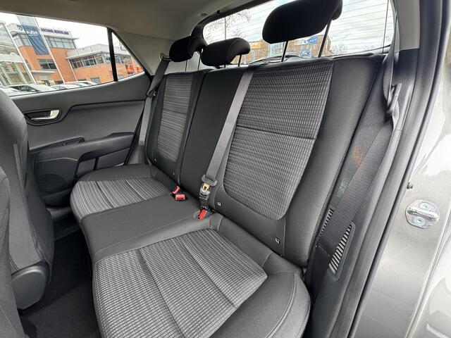 KIA Stonic 1.0 T-GDi MHEV DynamicPlusLine | Uit voorraad leverbaar | Voorraadkorting | Complete Uitvoering | Metallic Kleur | Enz...