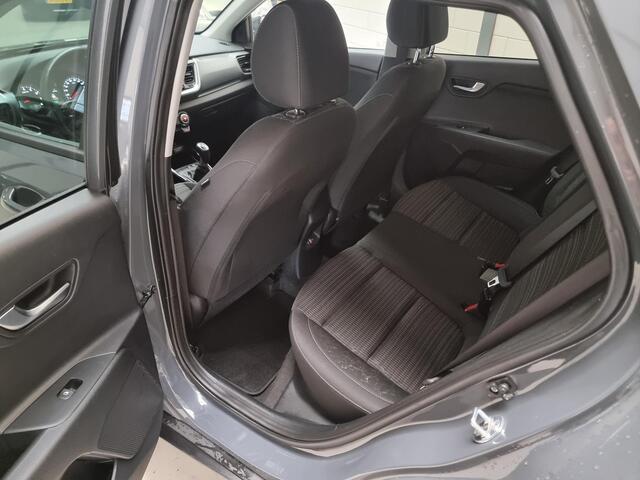 KIA Stonic 1.0 T-GDi MHEV DynamicPlusLine Pdc | Camera | Navi | Keyless |Cimate control | Apple carplay