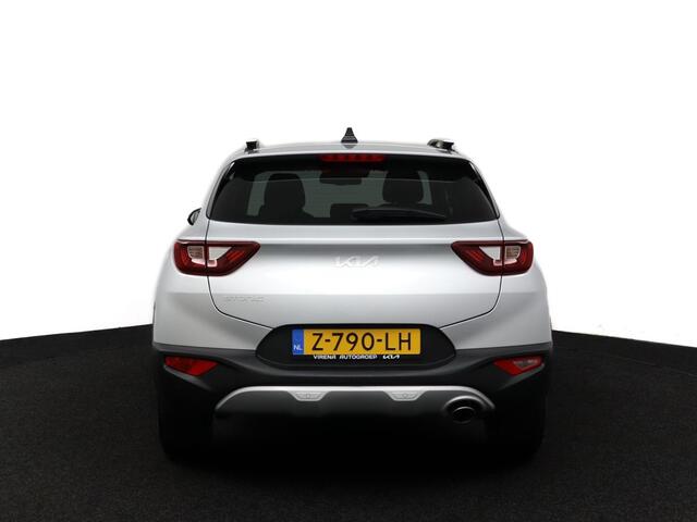 KIA Stonic 1.0 T-GDi MHEV DynamicPlusLine - Achteruitrij camera - Keyless entry - Apple Carplay/Android Auto - Climate control - Cruise control - Bluetooth Fabrieksgarantie t/m 23-05-2031