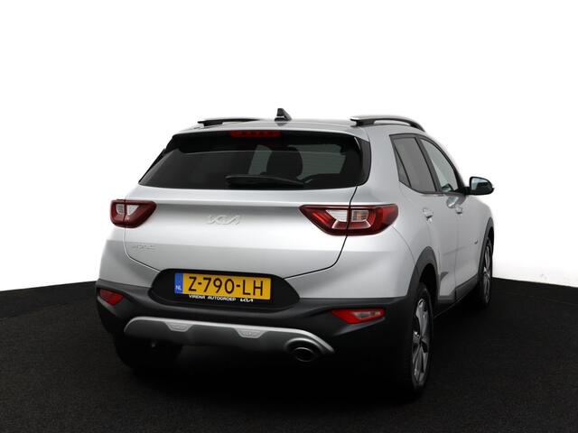 KIA Stonic 1.0 T-GDi MHEV DynamicPlusLine - Achteruitrij camera - Keyless entry - Apple Carplay/Android Auto - Climate control - Cruise control - Bluetooth Fabrieksgarantie t/m 23-05-2031