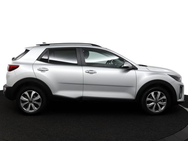 KIA Stonic 1.0 T-GDi MHEV DynamicPlusLine - Achteruitrij camera - Keyless entry - Apple Carplay/Android Auto - Climate control - Cruise control - Bluetooth Fabrieksgarantie t/m 23-05-2031