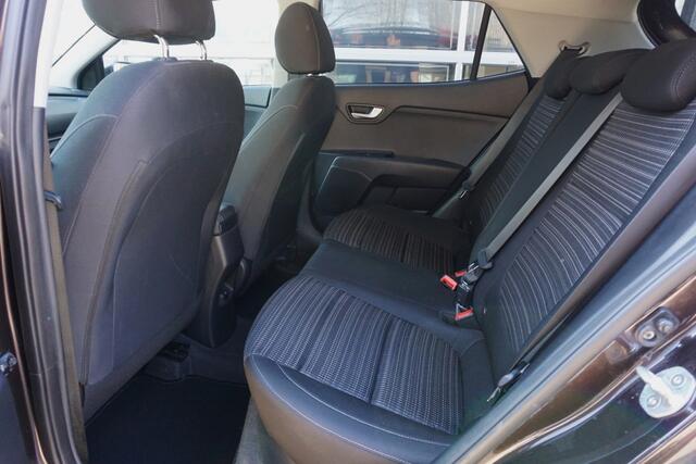 KIA Stonic 1.4 MPi Navi/Camera/Trekhaak!