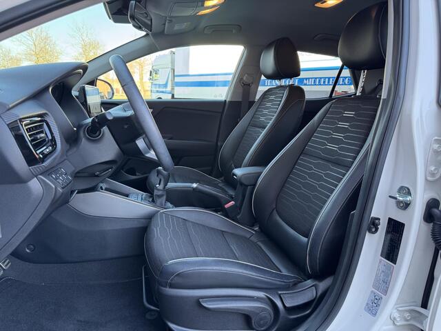 KIA Stonic 1.0 T-GDi MHEV GT-Line Nieuwstaat! | Navigatie | Camera | Stuur- + Stoelverwarming | Apple Carplay/Android Auto | Keyless Entry | Rijklaarprijs!