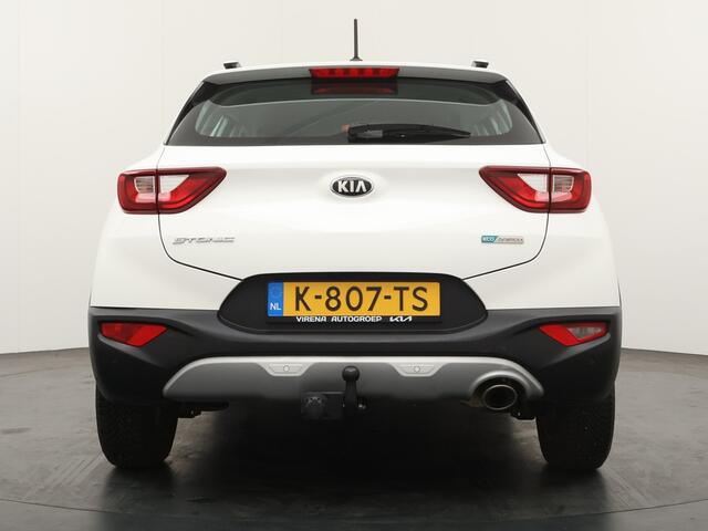 KIA Stonic 1.0 T-GDi MHEV DynamicLine Trekhaak - Cruise control - Bluetooth - Apple Carplay/Android Auto - Airco - Achteruitrij camera - Fabrieksgarantie t/m 10-03-2028