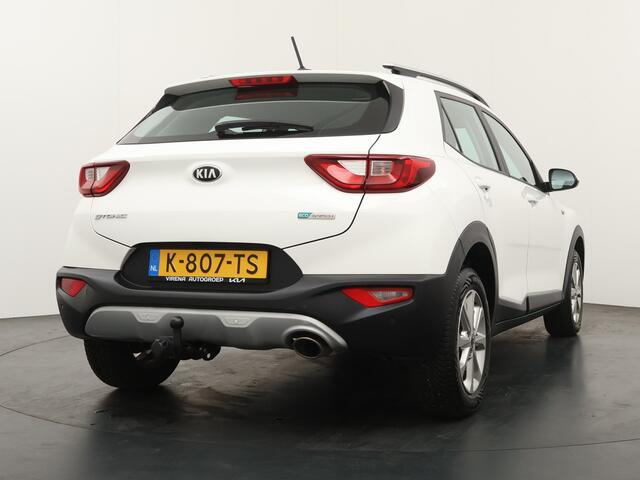 KIA Stonic 1.0 T-GDi MHEV DynamicLine Trekhaak - Cruise control - Bluetooth - Apple Carplay/Android Auto - Airco - Achteruitrij camera - Fabrieksgarantie t/m 10-03-2028