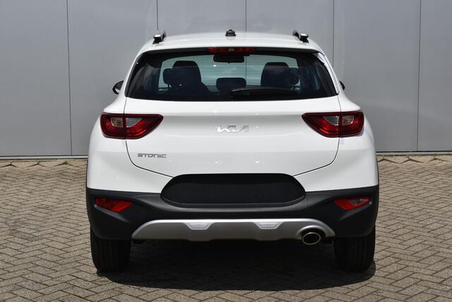 KIA Stonic 1.0 T-GDi MHEV DynamicLine | Airconditioning | Cruise Control | Rijhulp-Systeem | Navigatie | Apple CarPlay/Android Auto | Camera | Garantie tot 8-2034 |