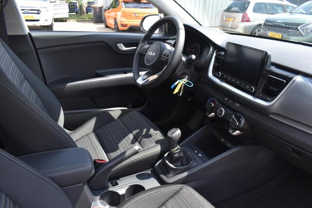 KIA Stonic 1.0 T-GDi MHEV DynamicLine | Airconditioning | Cruise Control | Rijhulp-Systeem | Navigatie | Apple CarPlay/Android Auto | Camera | Garantie tot 8-2034 |