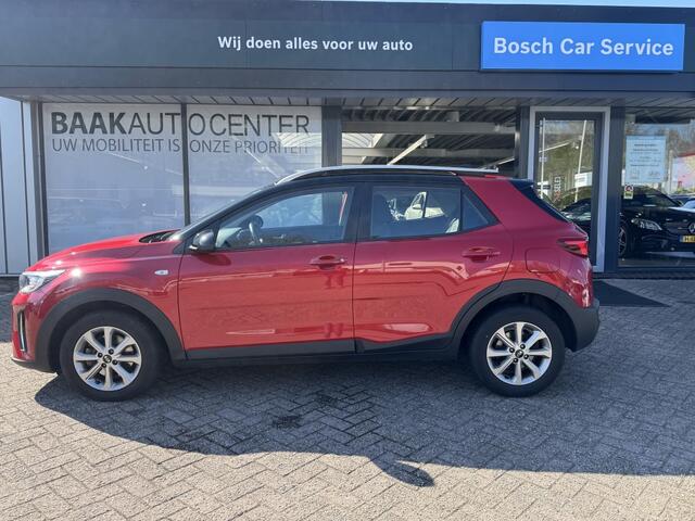KIA Stonic 1.0 T-GDi MHEV DynamicLine | Navigation Pack | Camera