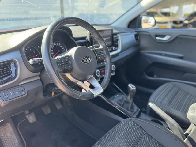 KIA Stonic 1.0 T-GDi MHEV DynamicLine | Navigation Pack | Camera