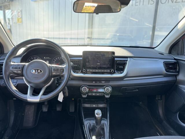 KIA Stonic 1.0 T-GDi MHEV DynamicLine | Navigation Pack | Camera