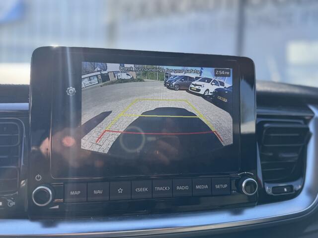 KIA Stonic 1.0 T-GDi MHEV DynamicLine | Navigation Pack | Camera