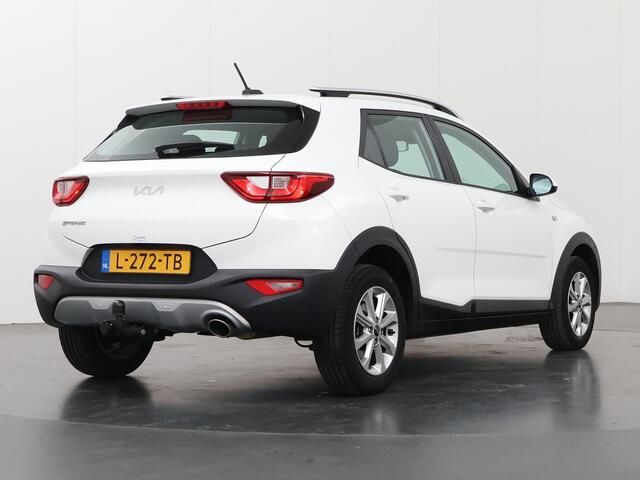 KIA Stonic 1.0 T-GDi MHEV DynamicLine | Trekhaak | | Navigatie | Parkeercamera | Apple Carplay/Android Auto | Climate Control | Cruise Control |