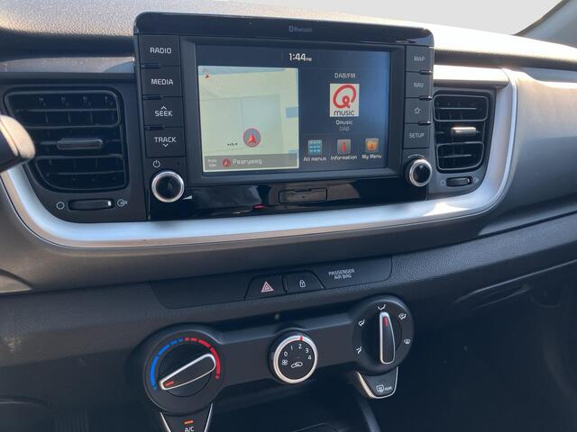KIA Stonic 1.0 T-GDi DynamicLine | Navigatie | Parkeercamera | Two-tone |