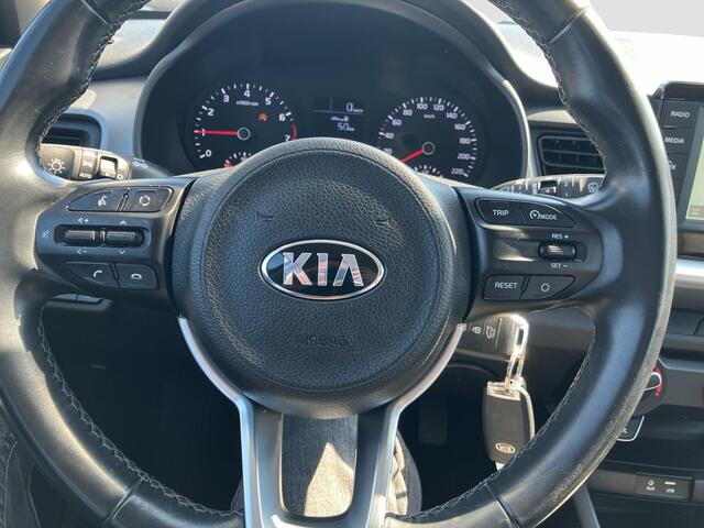 KIA Stonic 1.0 T-GDi DynamicLine | Navigatie | Parkeercamera | Two-tone |