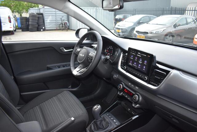 KIA Stonic 1.0 T-GDi MHEV DynamicPlusLine | Navigatie | Cruise control