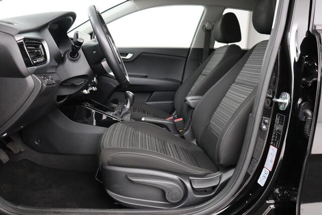 KIA Stonic 1.0 T-GDi DynamicPlusLine | Adaptive cruise | Camera | Carplay | Climate control | Navigatie | Parkeerhulp