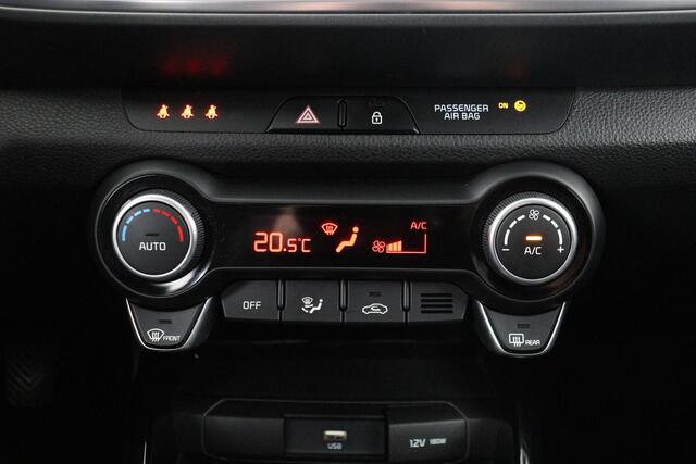 KIA Stonic 1.0 T-GDi DynamicPlusLine | Adaptive cruise | Camera | Carplay | Climate control | Navigatie | Parkeerhulp