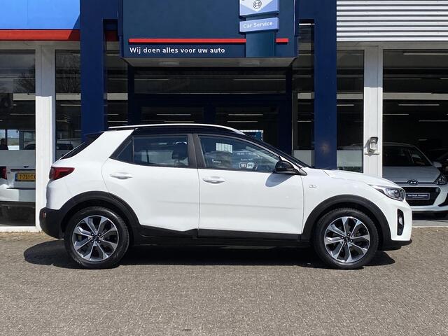 KIA Stonic 1.0 T-GDi DynamicLine / 100 Pk / NL-Auto / Apple-Carplay & Aindrod-Auto / DAB / Radio-Bluetooth / Navi / Camera / Airco / Cruise-Control / ELKTR-Pakket / PDC Achter / LMV 17' / All-Season / ENZ.