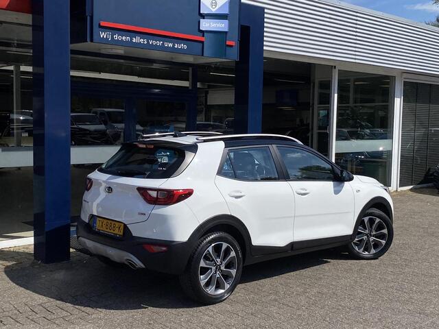KIA Stonic 1.0 T-GDi DynamicLine / 100 Pk / NL-Auto / Apple-Carplay & Aindrod-Auto / DAB / Radio-Bluetooth / Navi / Camera / Airco / Cruise-Control / ELKTR-Pakket / PDC Achter / LMV 17' / All-Season / ENZ.