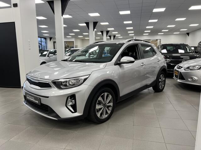 KIA Stonic 1.0 T-GDi MHEV DynamicLine / CAMERA / CRUISE.C. / CARPLAY /