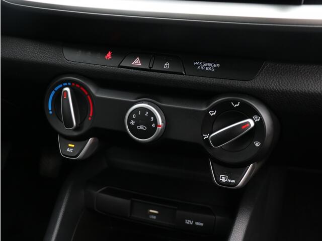 KIA Stonic 1.0 T-GDi MHEV DynamicLine I Apple/Android Navi I Camera