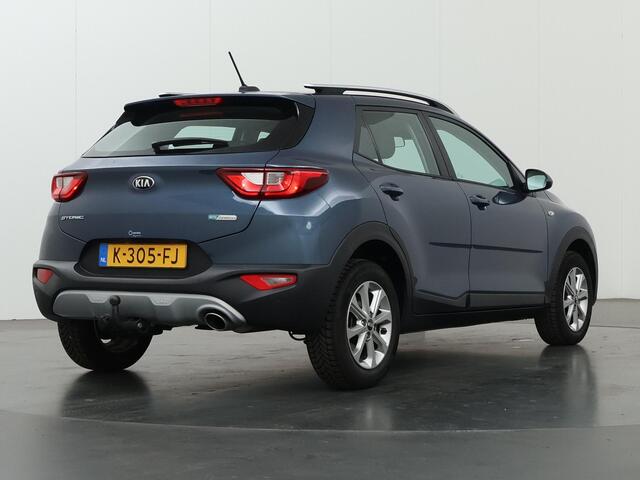 KIA Stonic 1.0 T-GDi MHEV DynamicLine | Trekhaak | Parkeercamera | Apple Carplay/Android Auto | Climate Control | Cruise Control | Navigatie via Carplay |