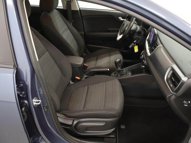 KIA Stonic 1.0 T-GDi MHEV DynamicLine | Trekhaak | Parkeercamera | Apple Carplay/Android Auto | Climate Control | Cruise Control | Navigatie via Carplay |