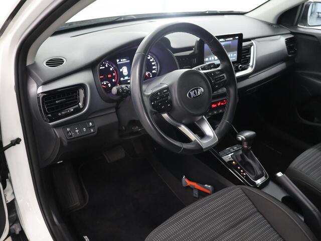 KIA Stonic 1.0 T-GDi MHEV DynamicPlusLine | Trekhaak | Keyless | Navigatie | Parkeercamera | Apple Carplay/Android Auto | Climate Control |