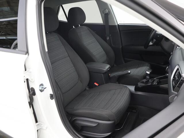 KIA Stonic 1.0 T-GDi MHEV DynamicPlusLine | Trekhaak | Keyless | Navigatie | Parkeercamera | Apple Carplay/Android Auto | Climate Control |