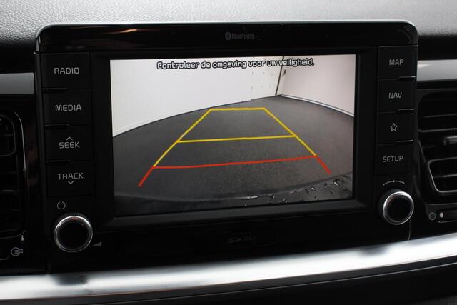 KIA Stonic 1.0 T-GDi Advance Navigatie Apple Carplay/Android Auto Camera Cruise Control Camera Lane Assist Parkeersensoren Voor + Achter Stoel/Stuurverwarming