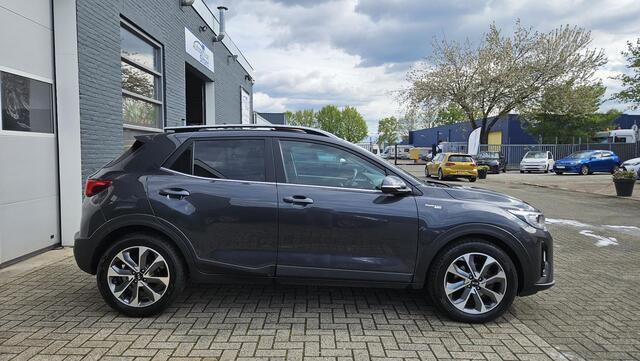 KIA Stonic 1.0 T-GDi PlatinumEdition | LEER | SCHUIF-/KANTELDAK | MEEST COMPLETE UITVOERING VAN NL | 1e EIGENAAR | DEALER ONDERHOUDEN