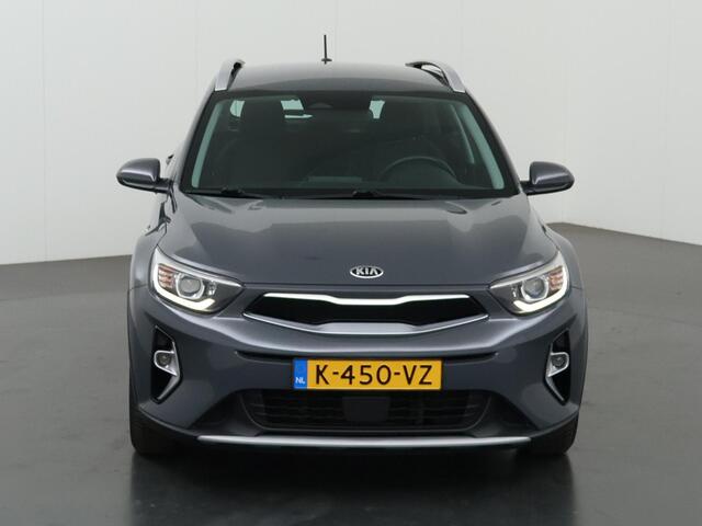 KIA Stonic 1.0 T-GDi MHEV DynamicLine | Navigatie Carplay | Parkeercamera | Apple Carplay/Android Auto | Climate Control | Cruise Control |