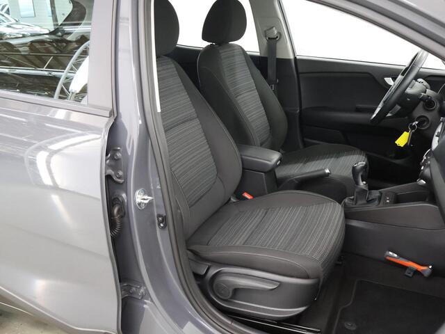 KIA Stonic 1.0 T-GDi MHEV DynamicLine | Navigatie Carplay | Parkeercamera | Apple Carplay/Android Auto | Climate Control | Cruise Control |