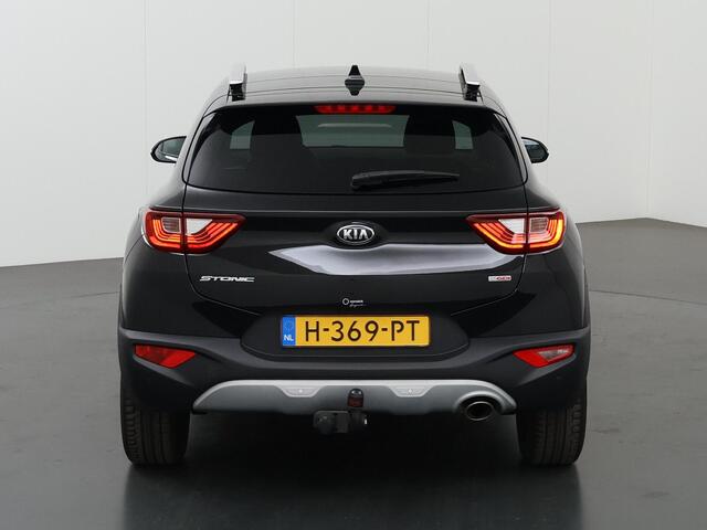 KIA Stonic 1.0 T-GDi DynamicPlusLine | trekhaak | Keyless | Navigatie | Parkeercamera | Apple Carplay/Android Auto | Climate Control | Cruise control |