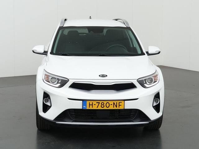 KIA Stonic 1.0 T-GDi DynamicPlusLine | Trekhaak | Keyless | Navigatie | Parkeercamera | Apple Carplay/Android Auto | Climate Control | Cruise control |