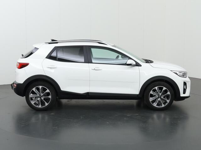 KIA Stonic 1.0 T-GDi DynamicPlusLine | Trekhaak | Keyless | Navigatie | Parkeercamera | Apple Carplay/Android Auto | Climate Control | Cruise control |