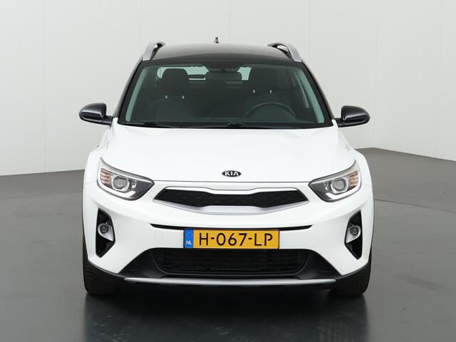 KIA Stonic 1.0 T-GDi DynamicLine | Trekhaak | Navigatie | Apple Carplay/Android Auto | Parkeercamera | Airco | Cruise Control |