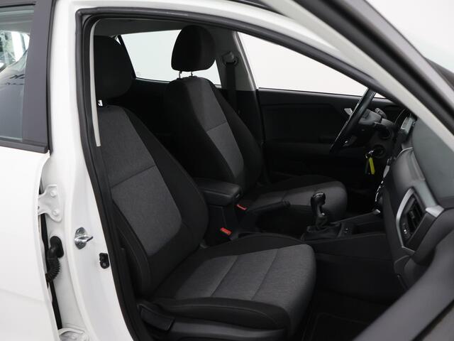 KIA Stonic 1.0 T-GDi DynamicLine | Trekhaak | Navigatie | Apple Carplay/Android Auto | Parkeercamera | Airco | Cruise Control |