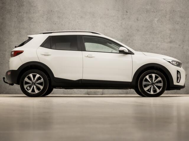 KIA Stonic 1.0 T-GDi MHEV DynamicPlusLine (APPLE CARPLAY, GROOT NAVI, CLIMATE, ADAPTIVE CRUISE, SPORTSTOELEN, KEYLESS, CAMERA, GETINT GLAS, LM VELGEN, NIEUWSTAAT)