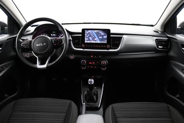KIA Stonic 1.0 T-GDi MHEV DynamicPlusLine | Deze Occasion is momenteel niet op onze vestiging aanwezig. Voor een bezichtiging kunt u een afspraak maken via de onderstaande contactgegevens: T: 0522-557020 E: bydmeppel@adggroep.nl