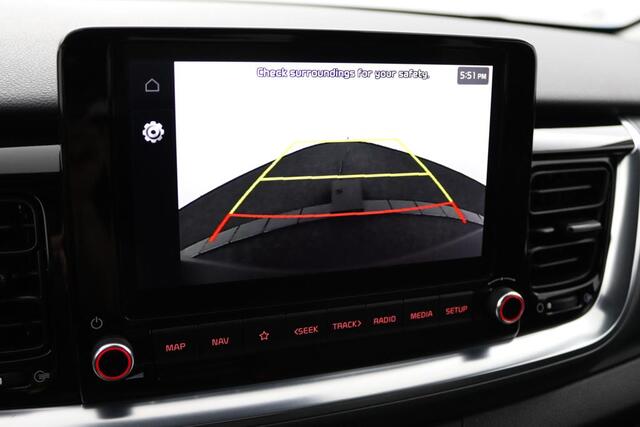 KIA Stonic 1.0 T-GDi MHEV DynamicPlusLine | Deze Occasion is momenteel niet op onze vestiging aanwezig. Voor een bezichtiging kunt u een afspraak maken via de onderstaande contactgegevens: T: 0522-557020 E: bydmeppel@adggroep.nl