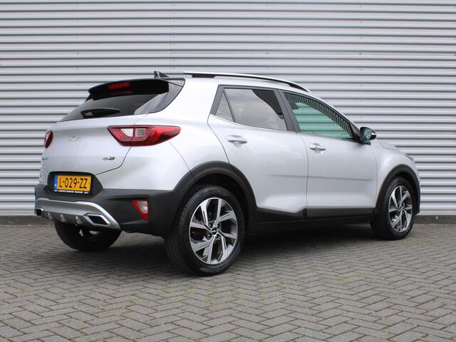 KIA Stonic 1.0 T-GDi MHEV GT-PlusLine | Stuur-/stoelverwarming | Schuif-/kanteldak | 17" LM | Camera | Cruise adaptief | Clima |